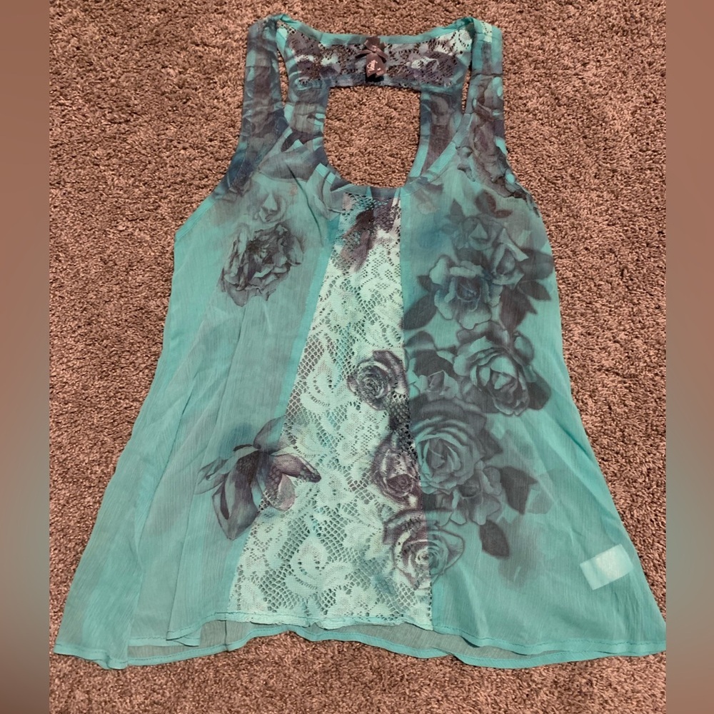 Women size Medium blouse
